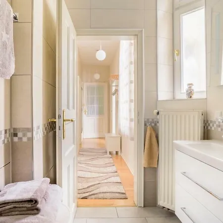 דירה Charming באדן-באדן