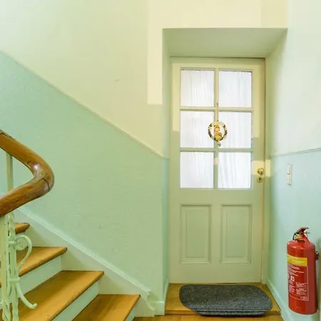 Charming באדן-באדן