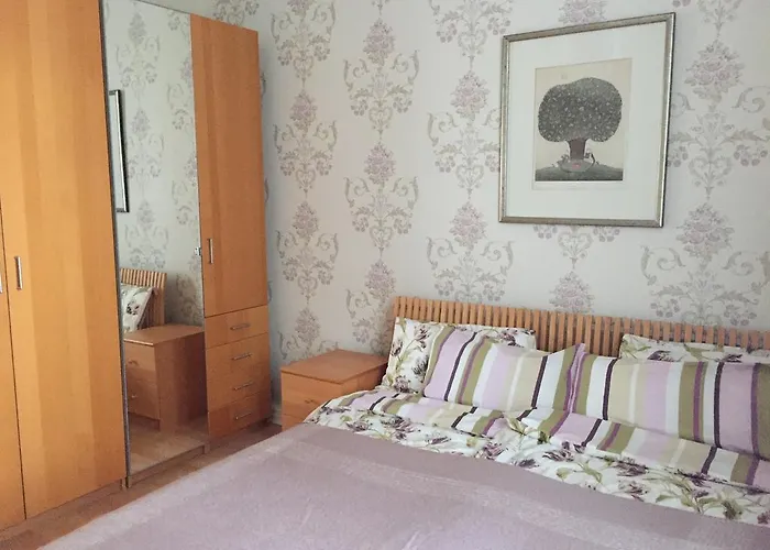 Charming Apartment *