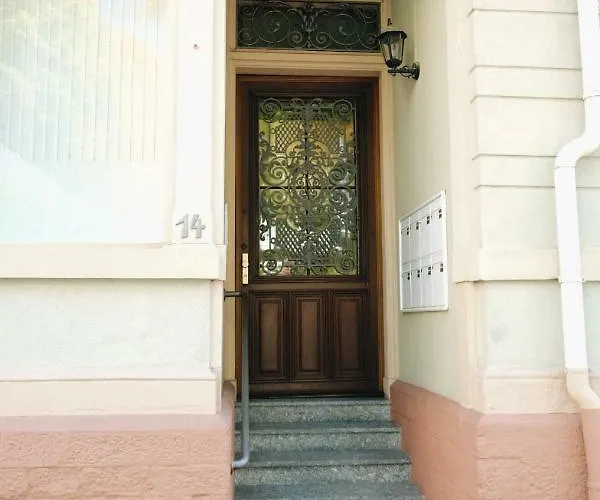 Charming Apartment *