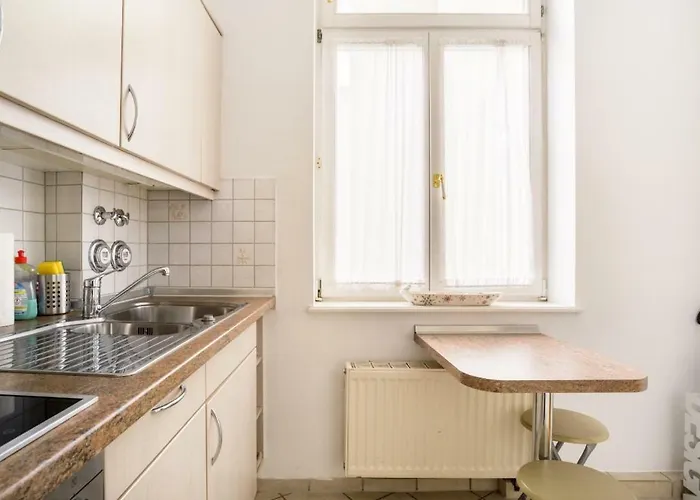 Charming Apartment *